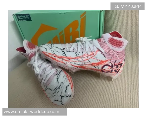 新手必备足球鞋推荐轻松上手助你快速提升球技 新手必备足球鞋推荐轻松上手助你快速提升球技